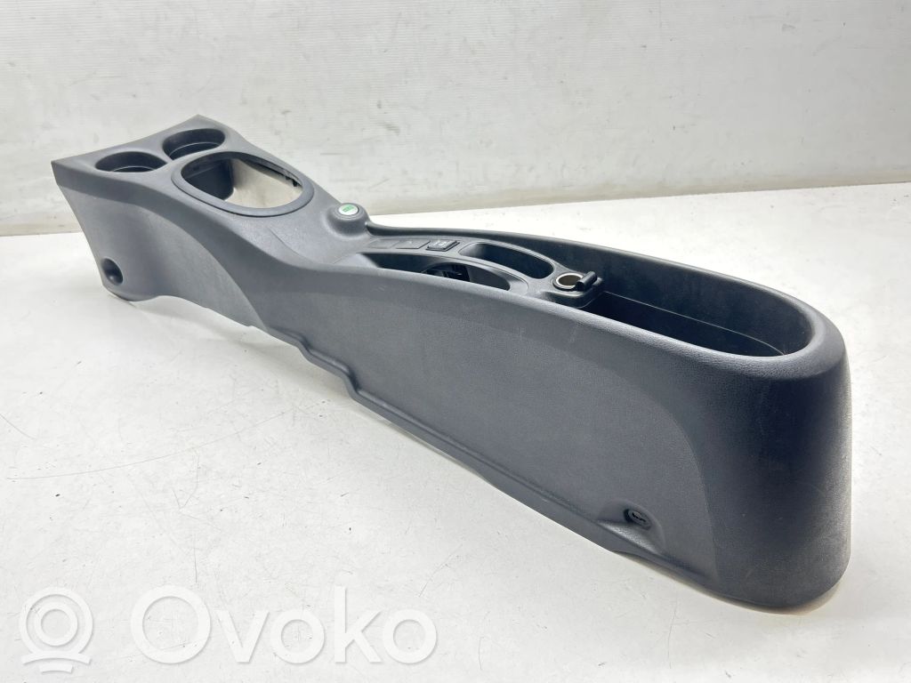 Nissan Note (E12) Center console 
