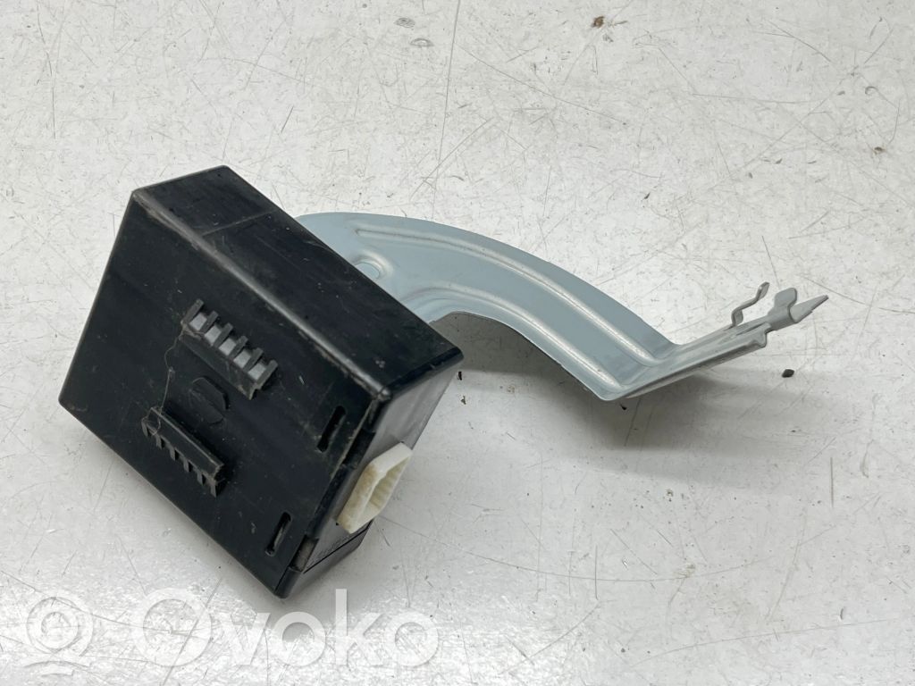 Nissan Note (E12) Tire pressure control unit 
