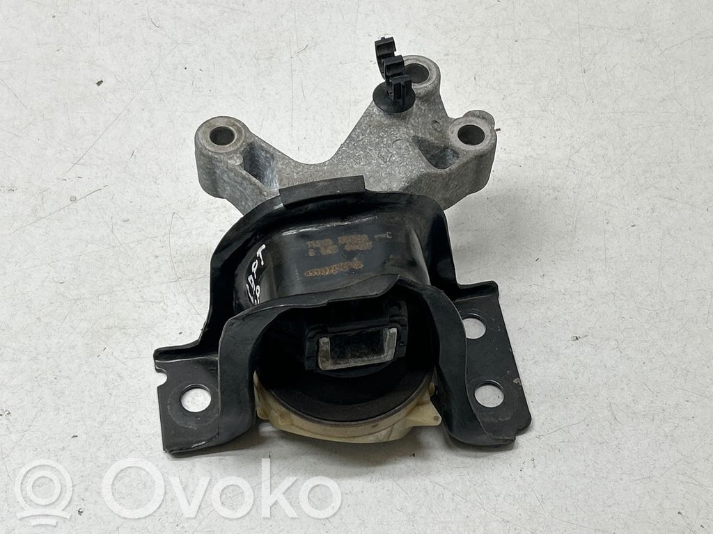 Renault Captur Engine mount bracket 