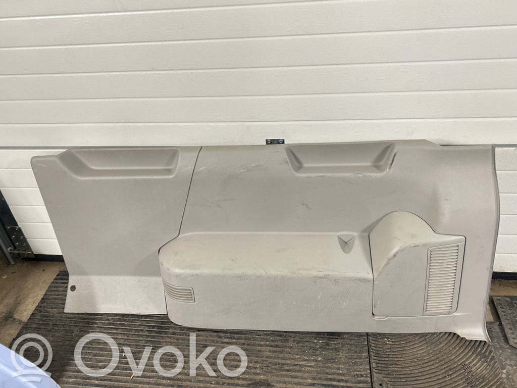 Volkswagen Transporter - Caravelle T6 Boczek / Tapicerka / bagażnika 