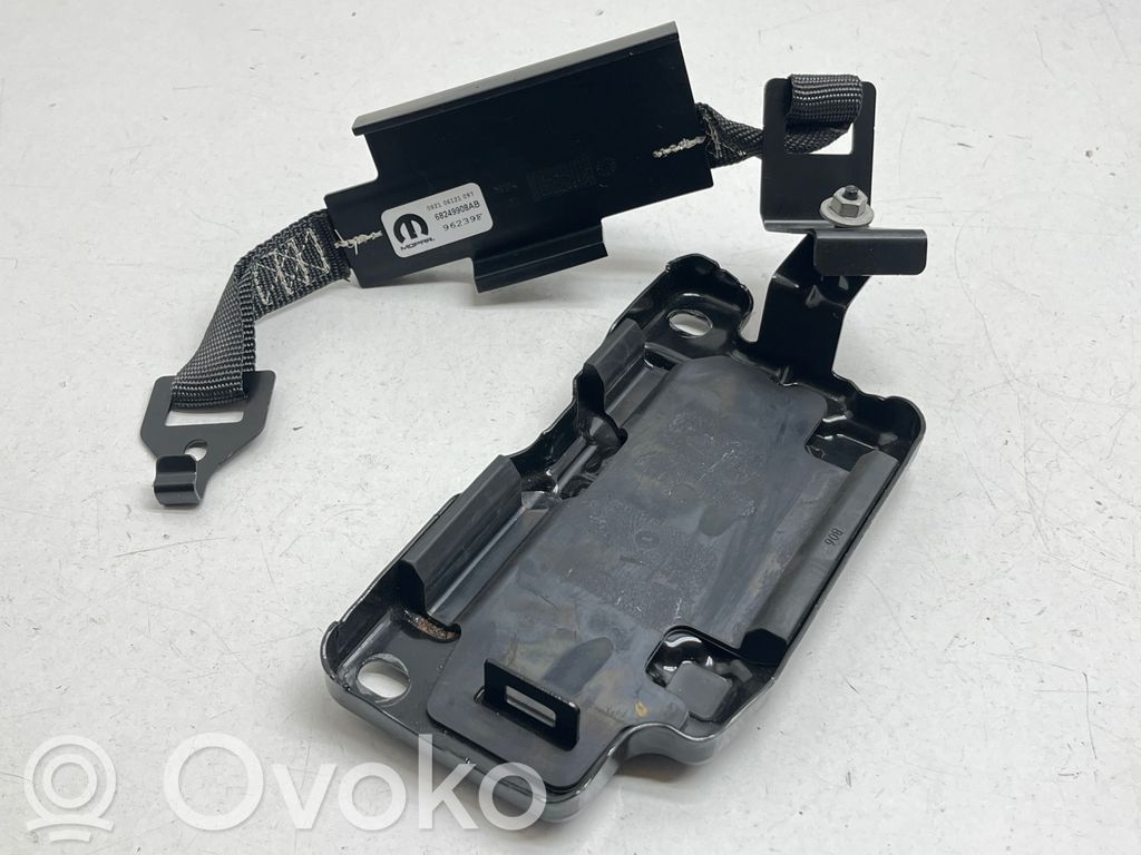 Mocowanie akumulatora   68363019AB,Y040,68263019AB