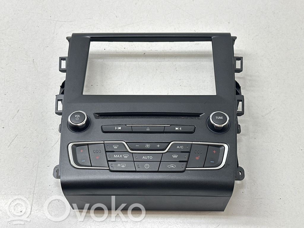 Ford Mondeo MK V Climate control unit 