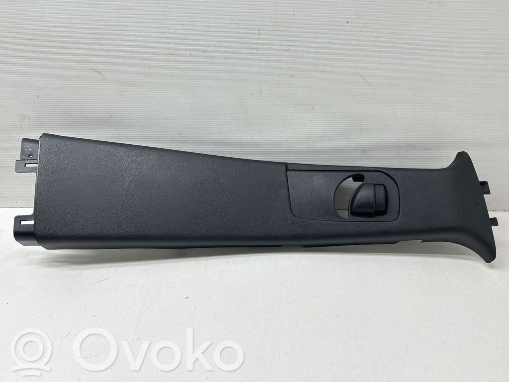 Dodge Durango III (B) pillar trim (top) 