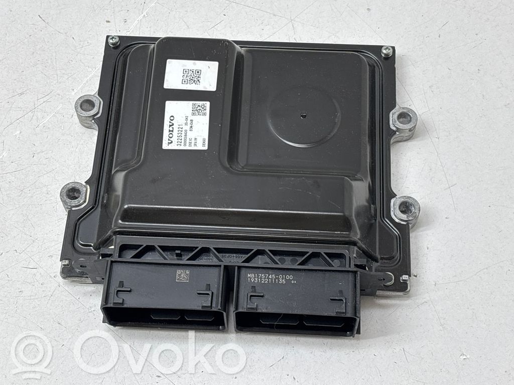 Volvo XC90 Engine control unit/module 