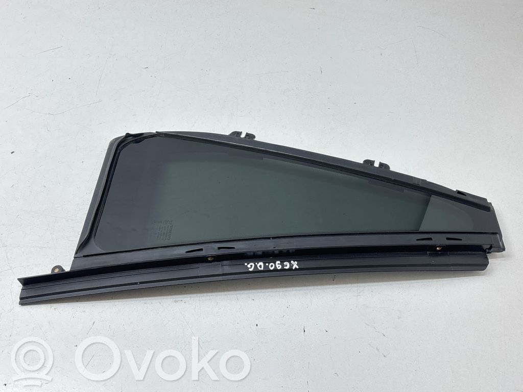 Volvo XC90 Ventanilla de ventilación de la puerta trasera 
