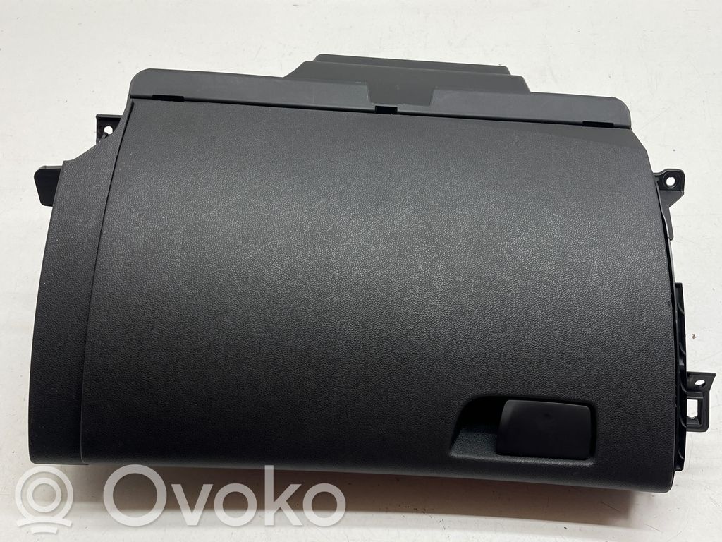 Renault Megane IV Glove box 