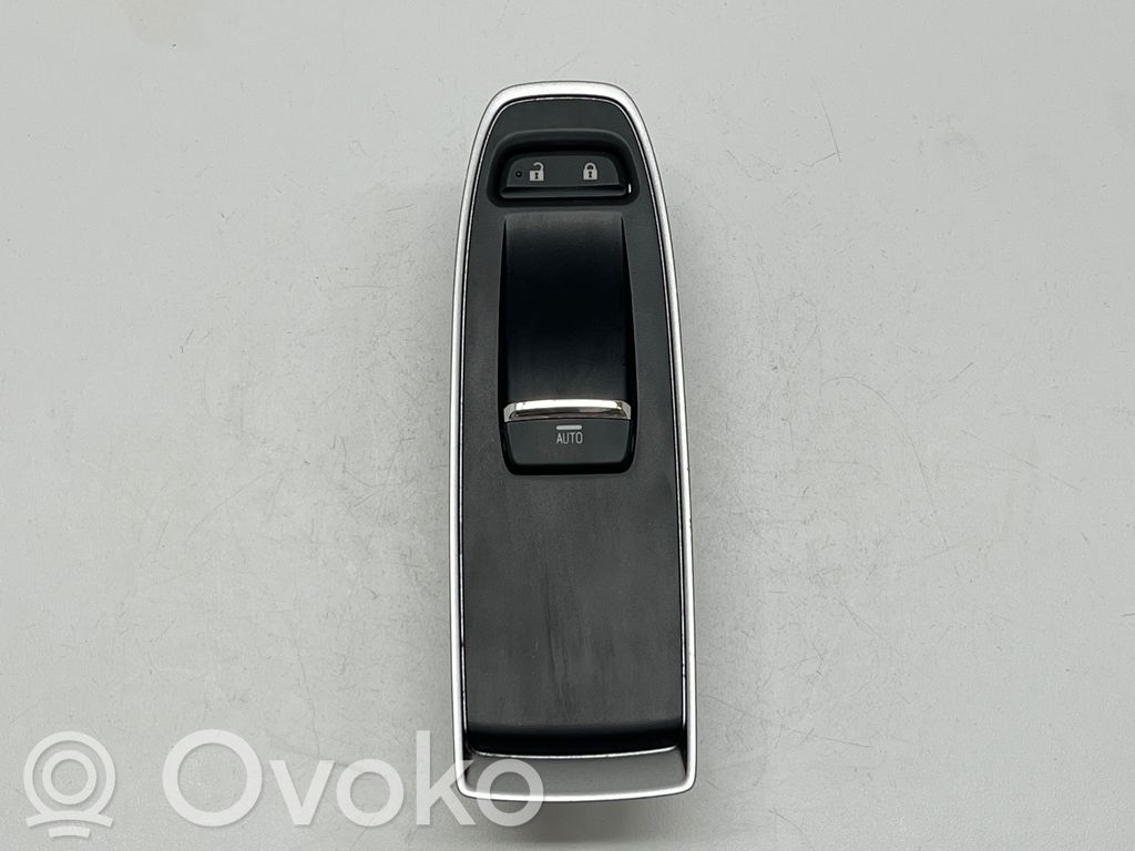 Subaru Legacy VII Electric window control switch 