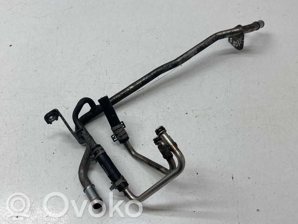 Volvo S90, V90 Engine coolant pipe/hose 