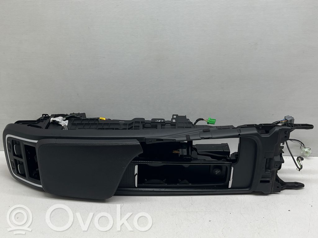 Volvo S90, V90 Consolă centrală 