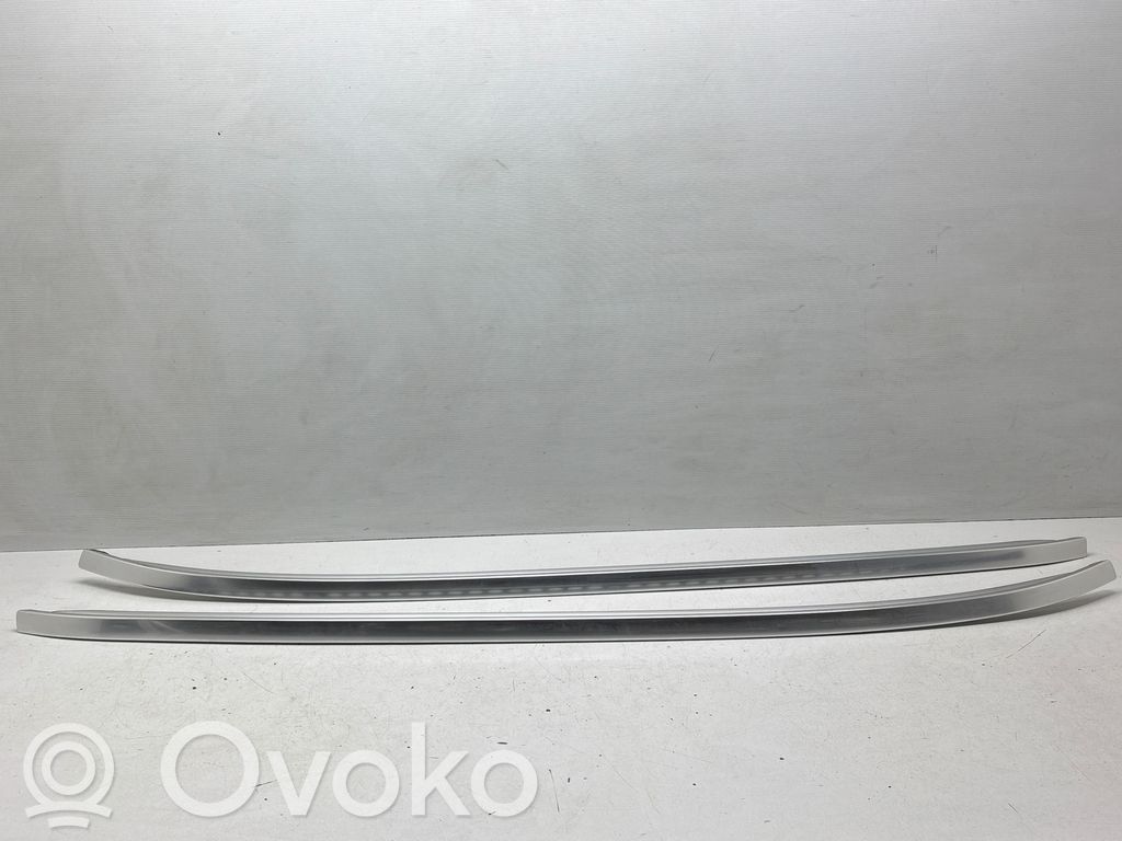 Kattokisko   31416899,32216816,31416898,32216815