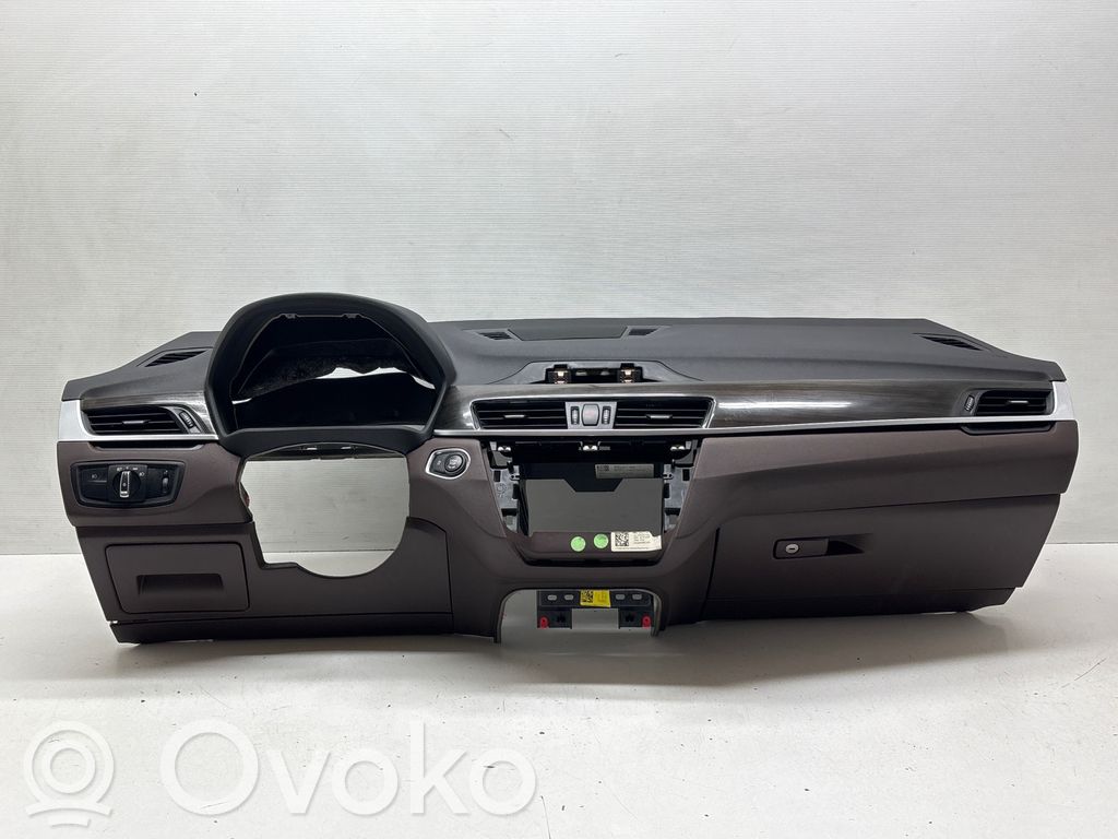 BMW X1 F48 F49 Panelė 