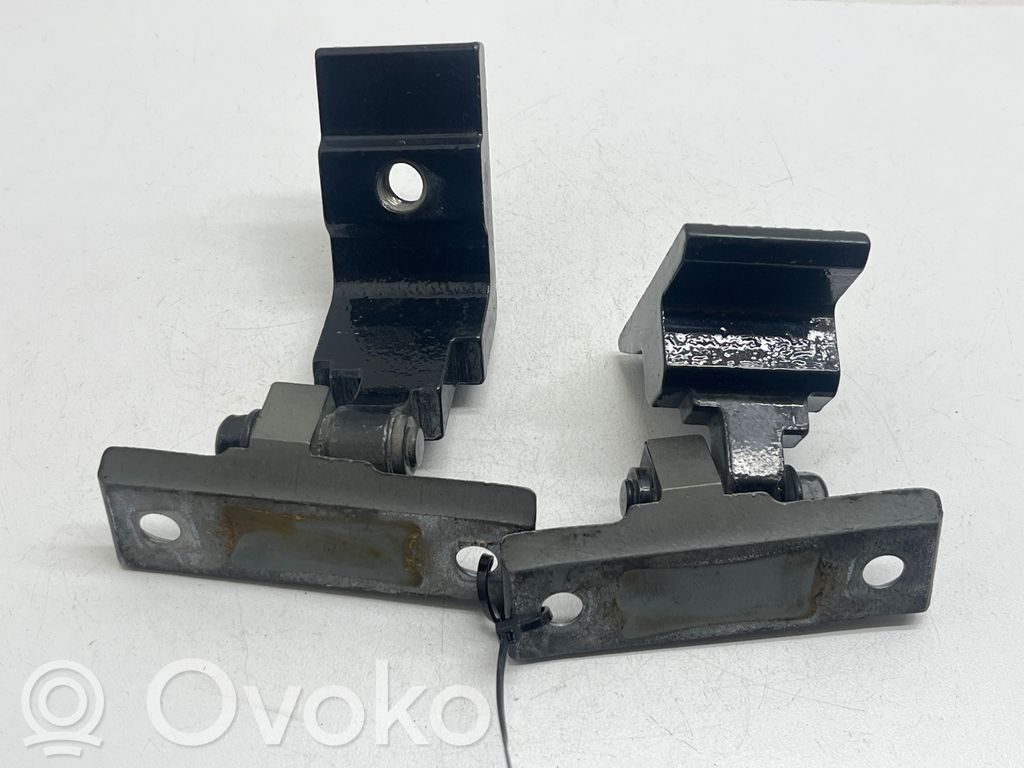 BMW X5 F15 Aizmugurē eņģu komplekts 