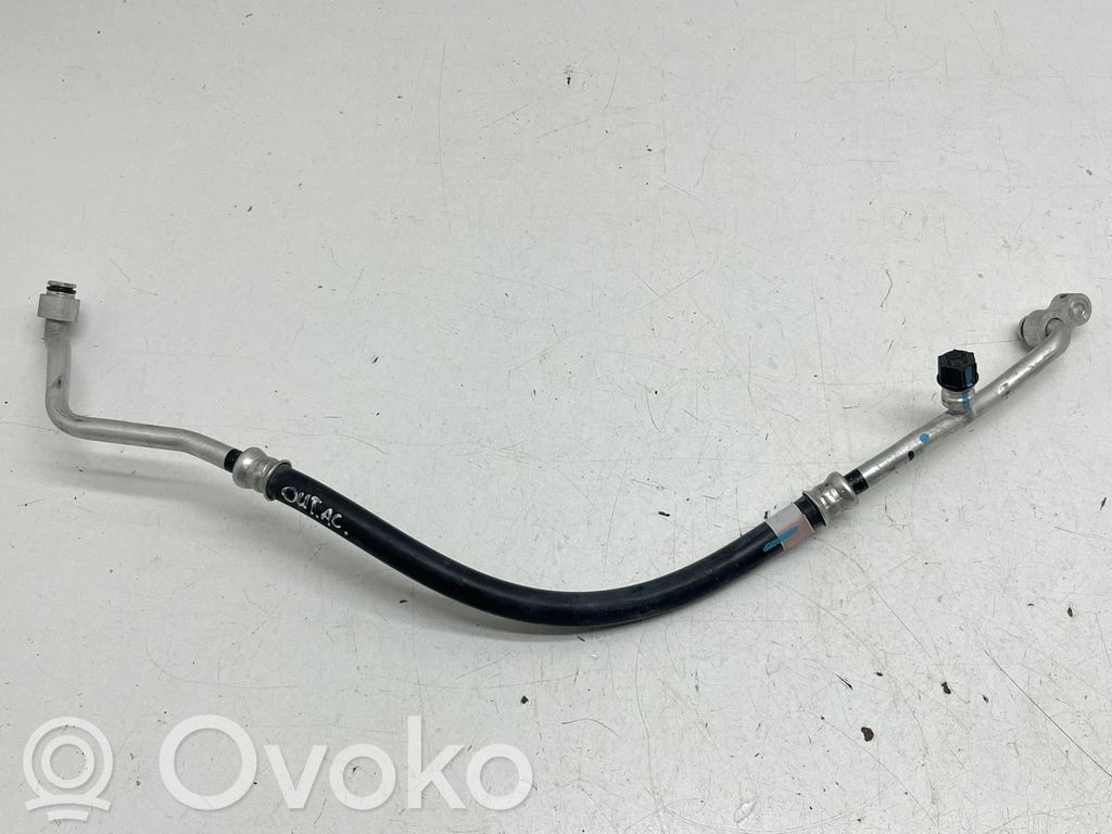 Ilmastointilaitteen putki (A/C)   73424AN00A