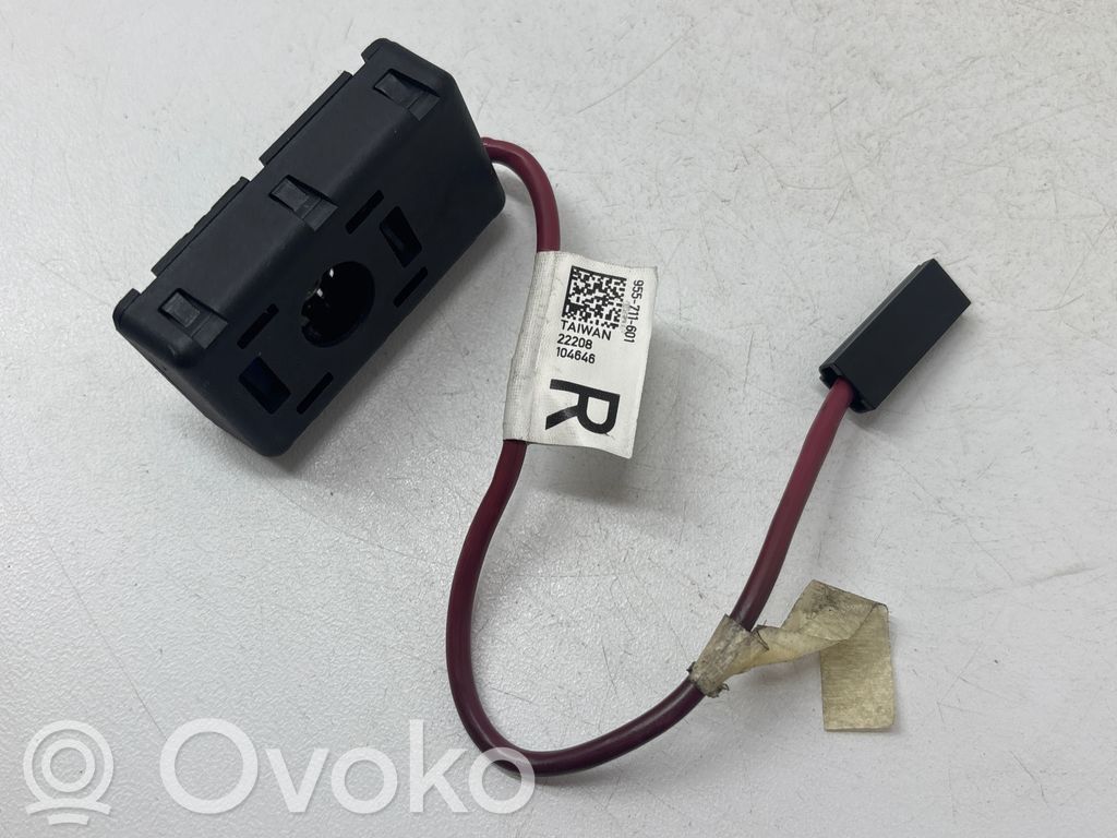 Antenos stiprintuvas   168020900A
