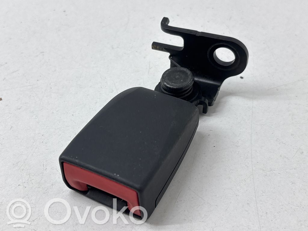 Porsche Macan (95B) Rear seatbelt buckle 