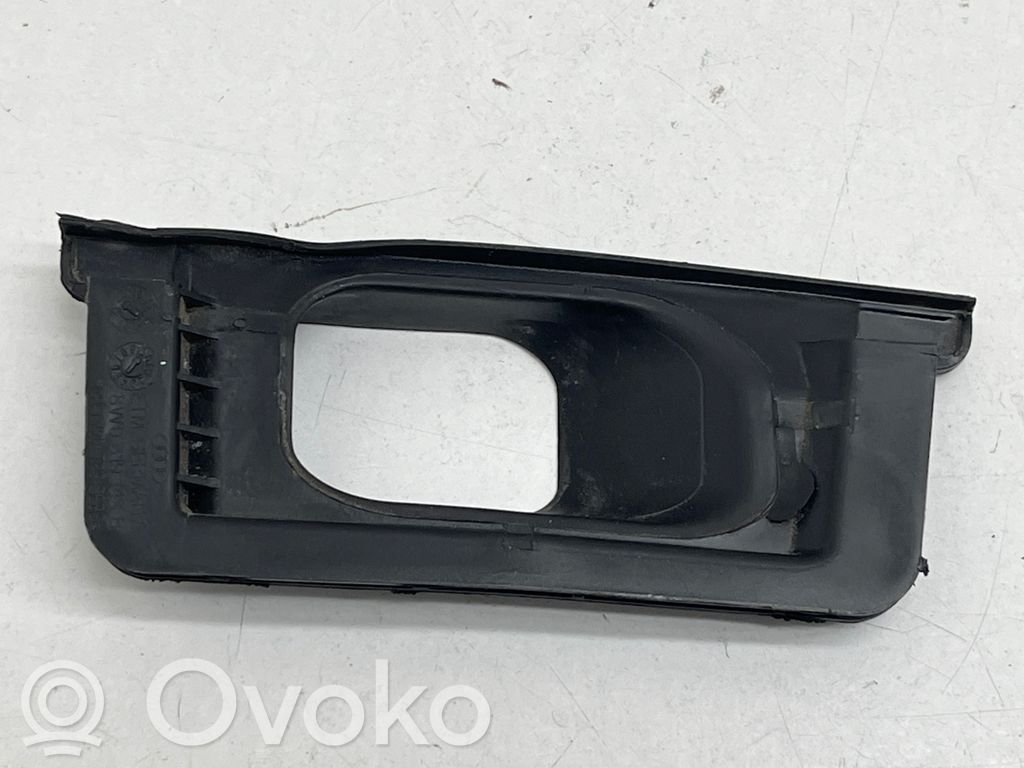 Audi A4 S4 B9 8W Inne części komory silnika 
