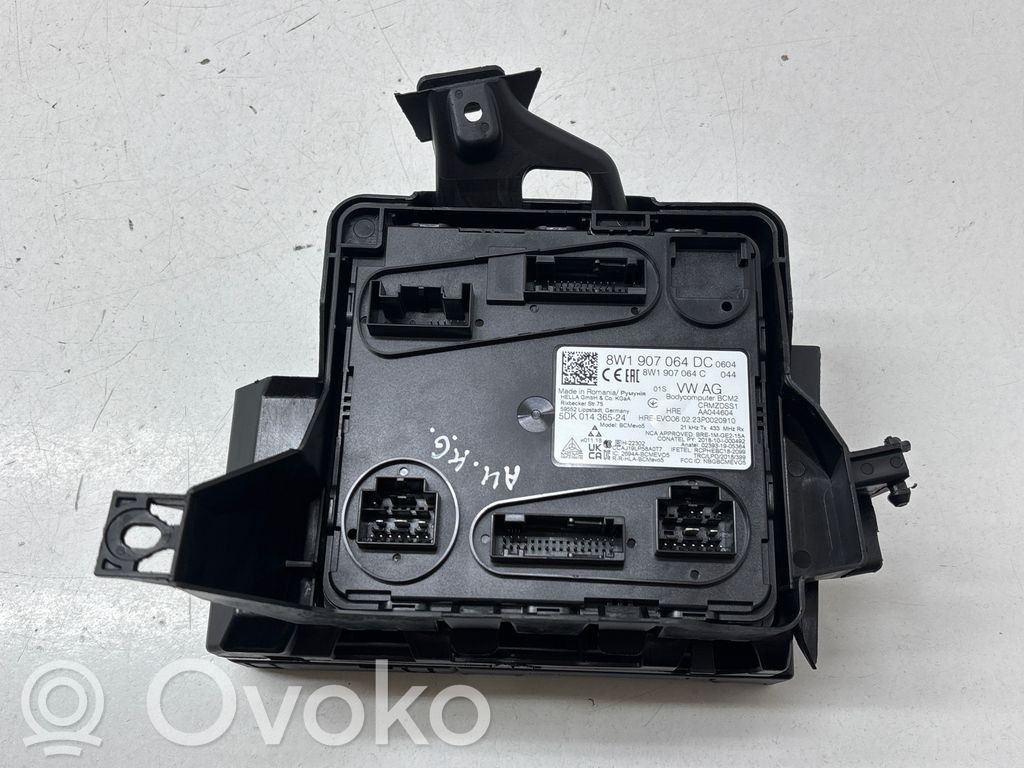 Audi A4 S4 B9 8W Kėbulo modulis 