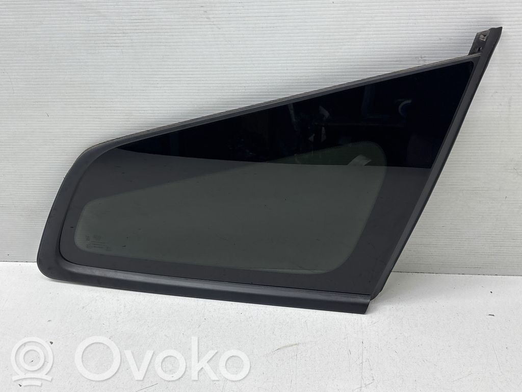 KIA Optima Vidrio lateral trasero 