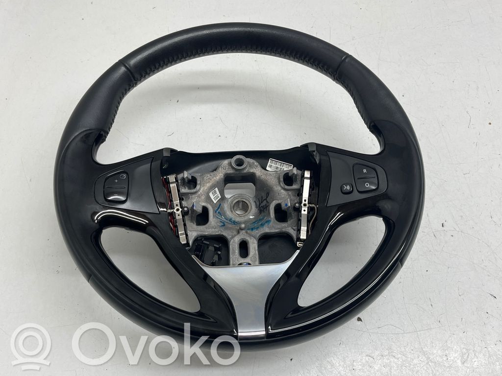 Renault Captur Steering wheel 