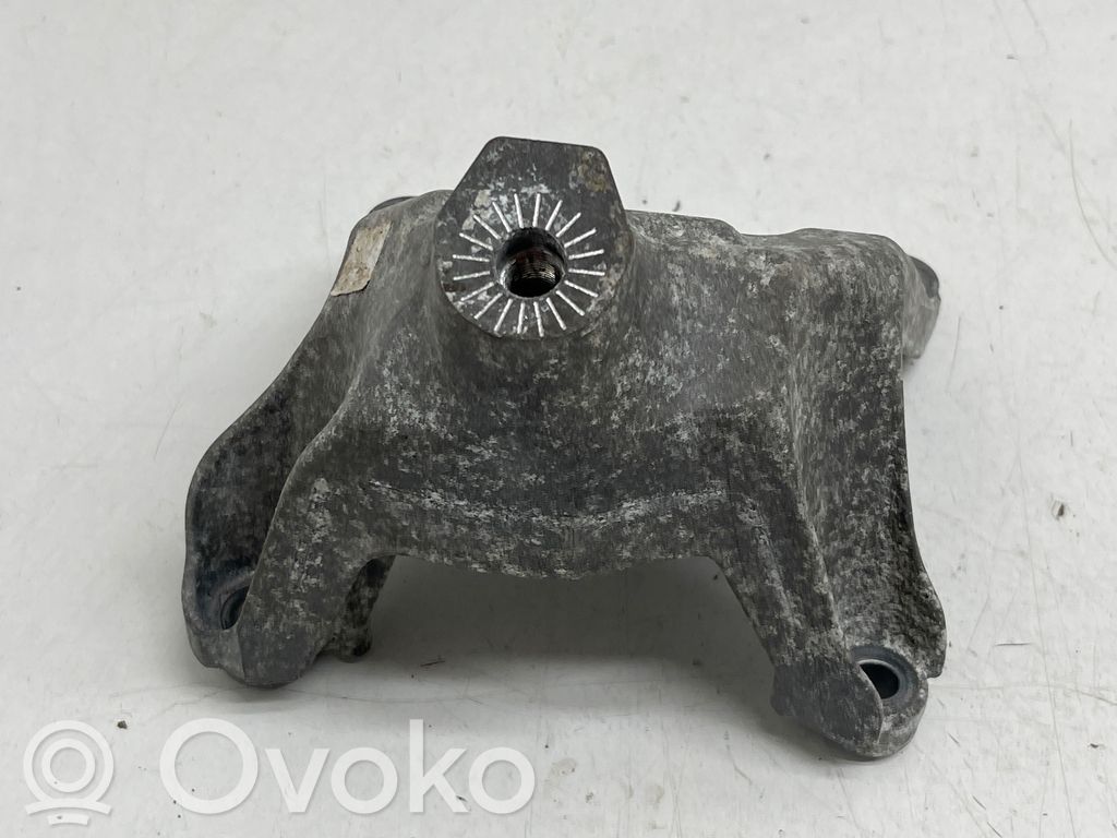 Porsche Cayenne (9Y0 9Y3) Engine mounting bracket 