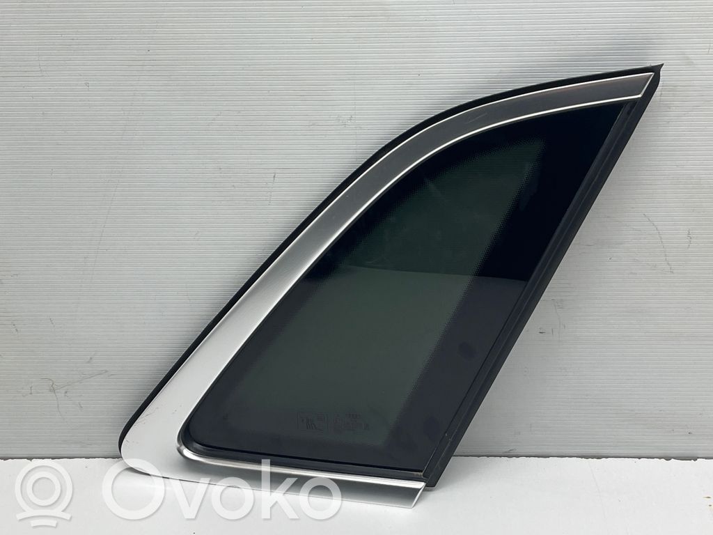 Audi Q3 F3 Rear side window 