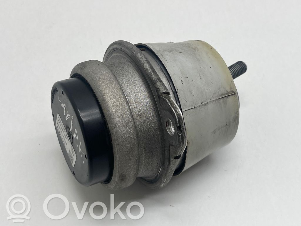 Porsche Cayenne (92A) Engine mount bracket 