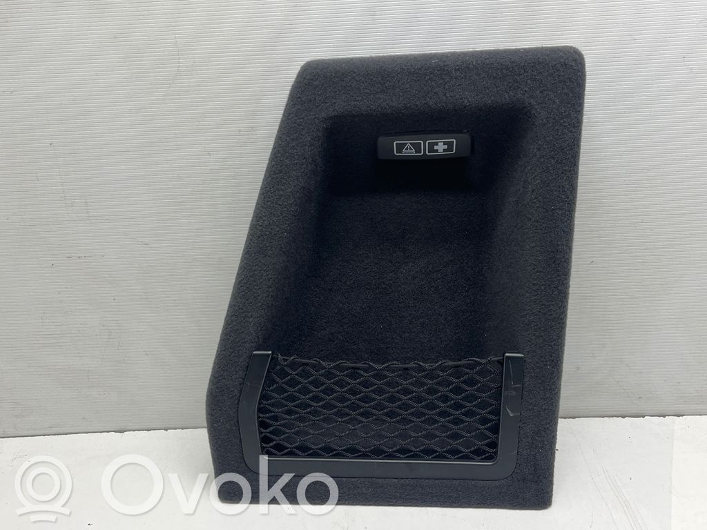 BMW X3 G01 Boczek / Tapicerka / bagażnika 