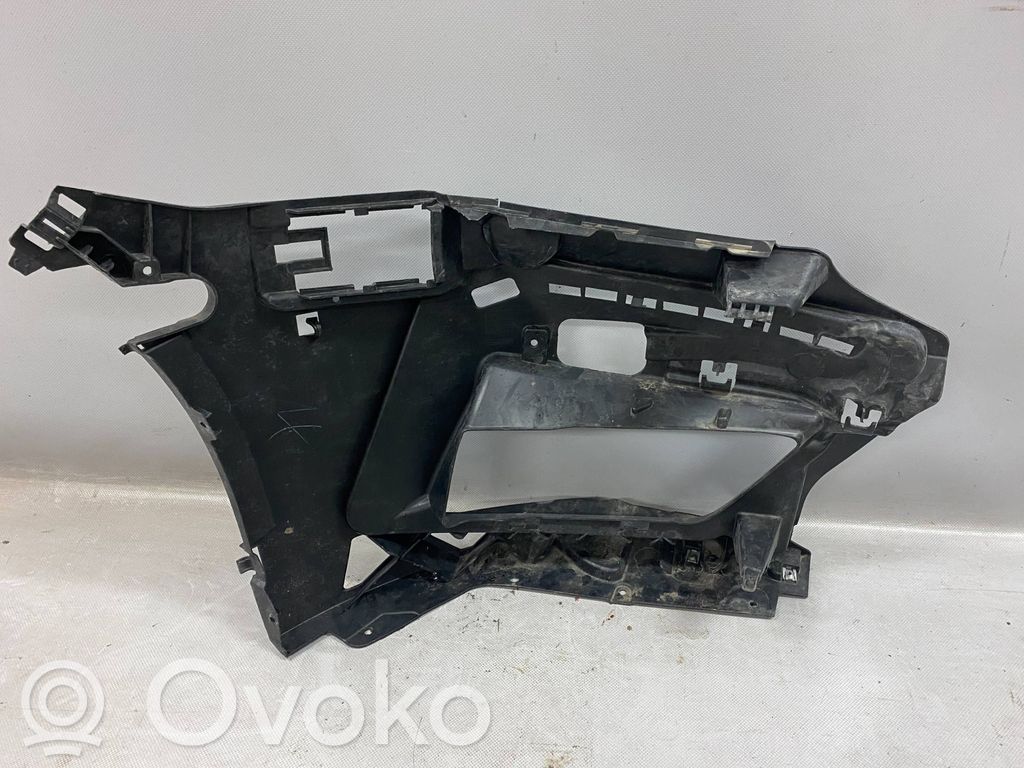 BMW 8 G15 Uchwyt / Mocowanie zderzaka przedniego 