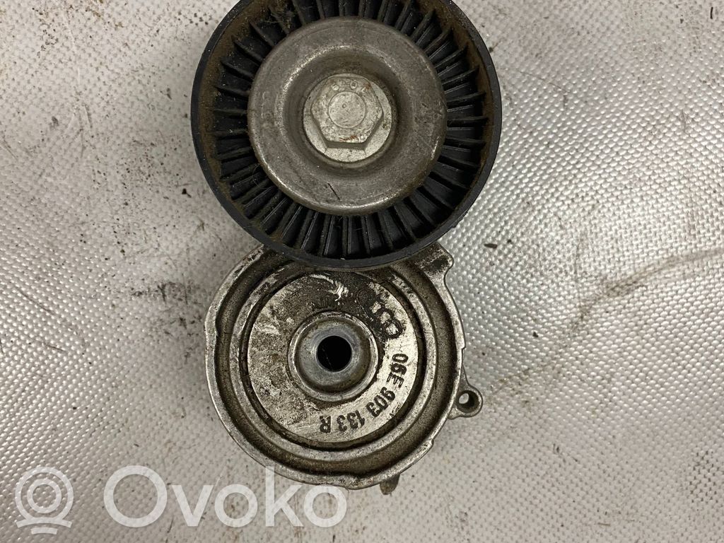 Audi A4 S4 B8 8K Napinacz paska wielorowkowego / Alternatora 