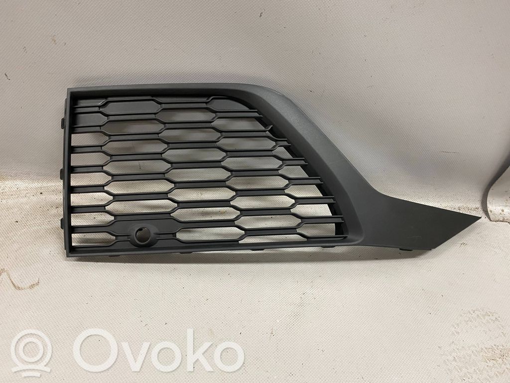 Audi Q7 4M Front bumper lower grill 