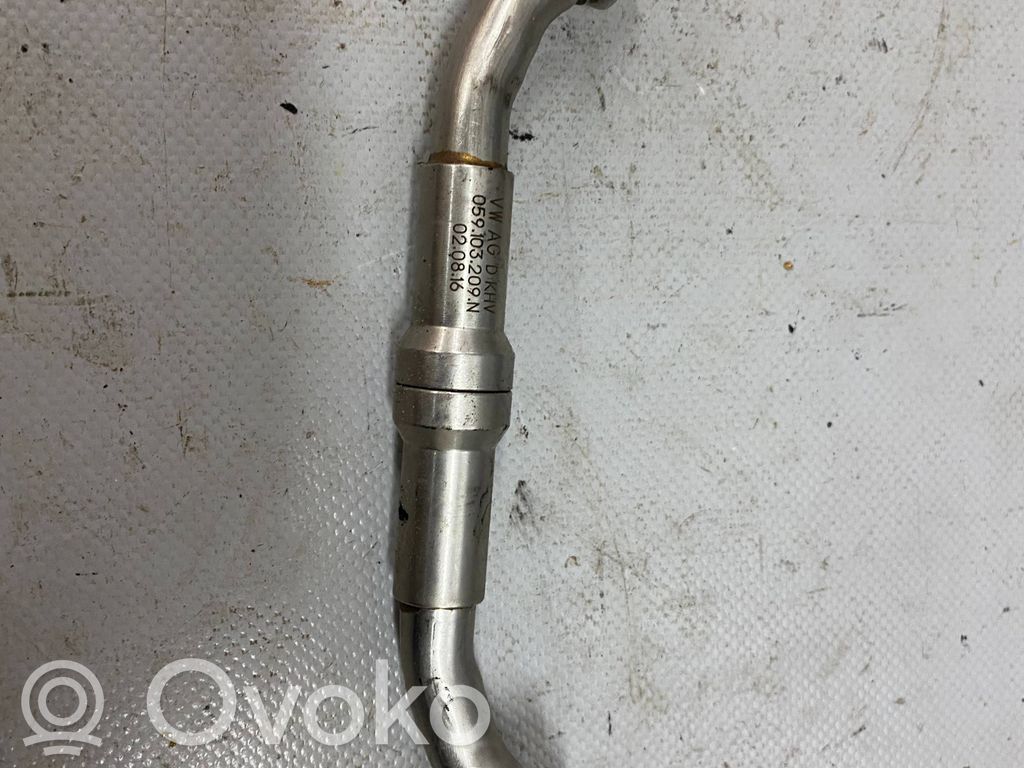 Audi Q7 4M Engine coolant pipe/hose 