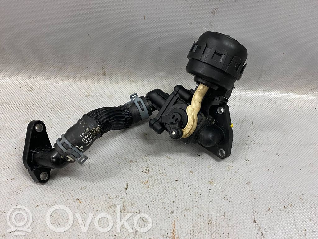 Audi Q7 4M Válvula de control del calentador del refrigerante 