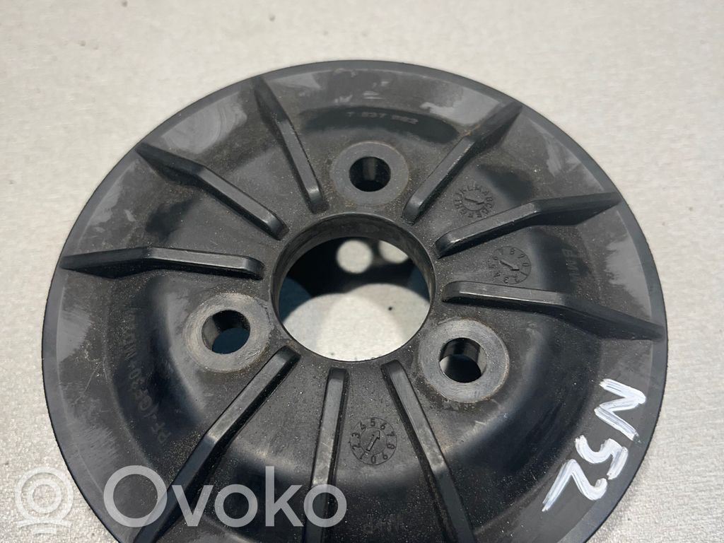 BMW 3 E90 E91 Power steering pump pulley 