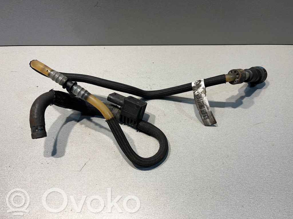 BMW 3 E92 E93 Caurule (-es) / šļūtene (-es) 