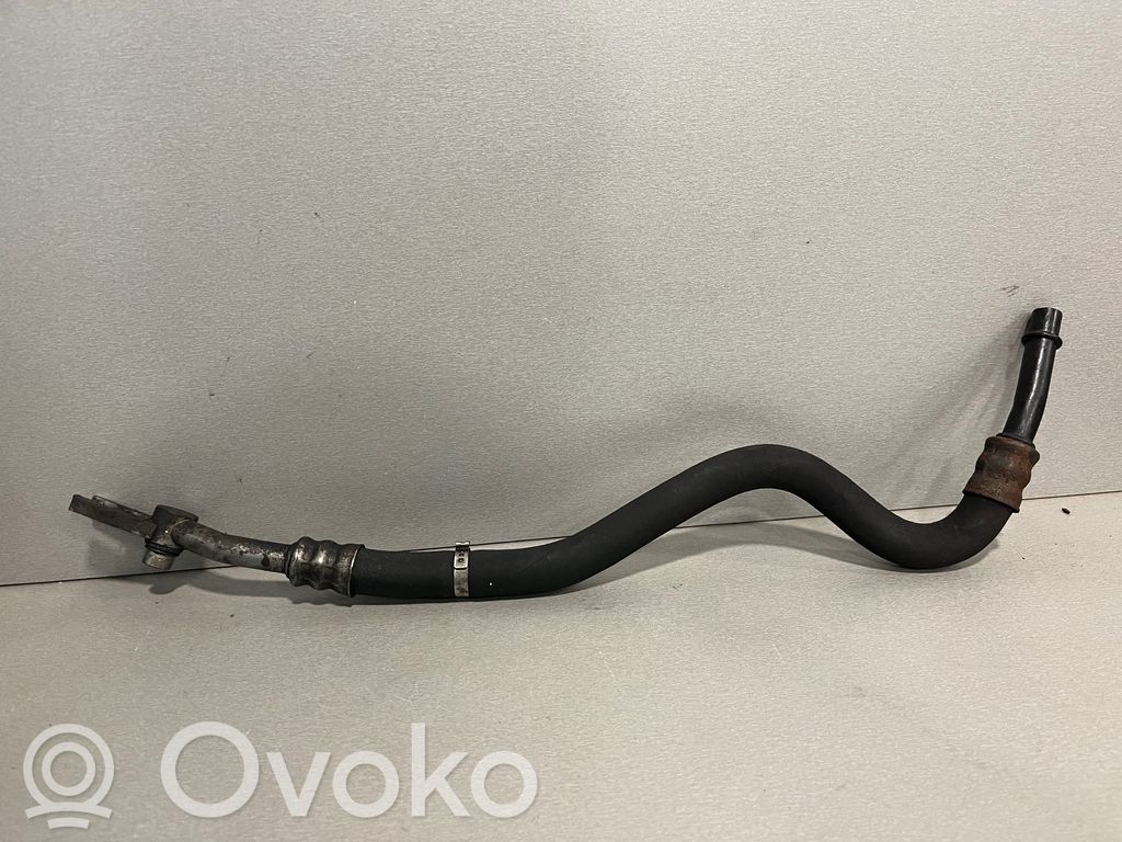 BMW 3 E92 E93 Oil cooling pipe 