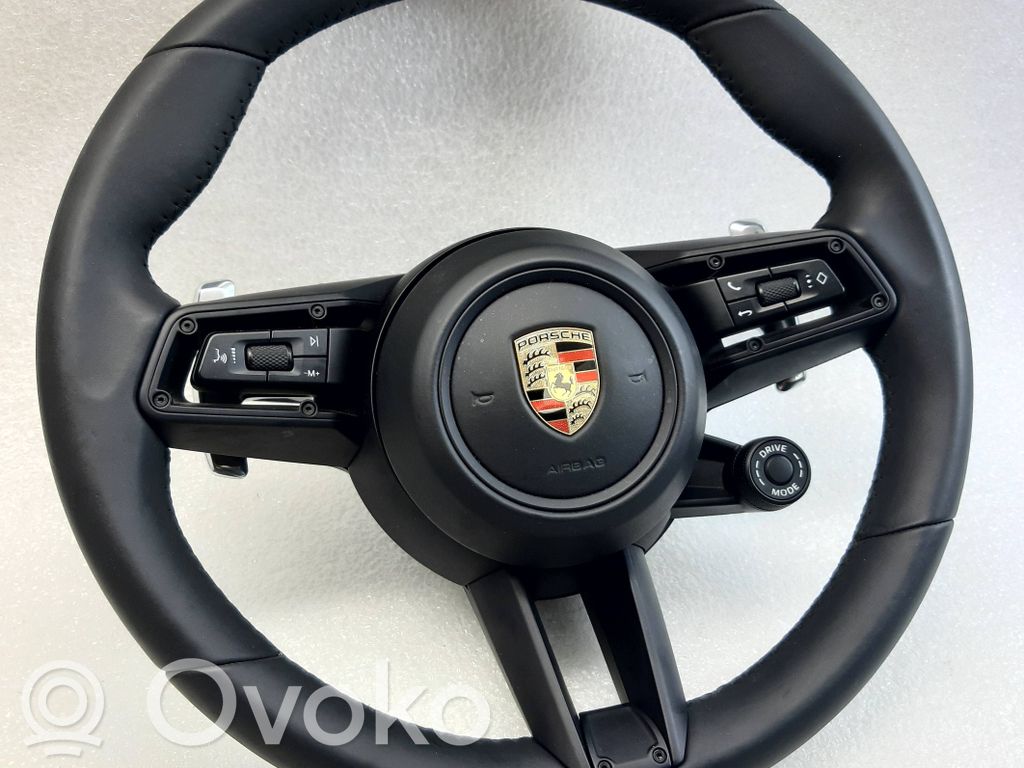 Porsche Macan (95B) Volante 
