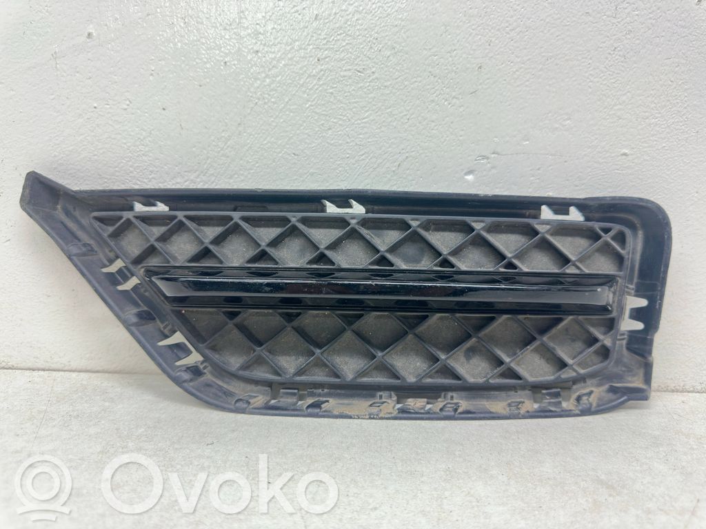 Front bumper lower grill   7303757,51117303757,190174,16771