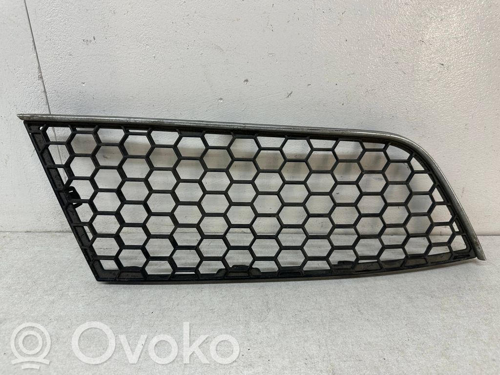 Alfa Romeo Mito Etupuskurin alempi jäähdytinsäleikkö 