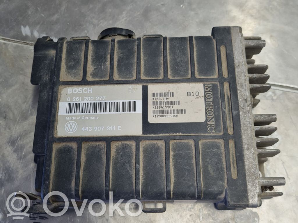 Volkswagen PASSAT B3 Engine control unit/module 