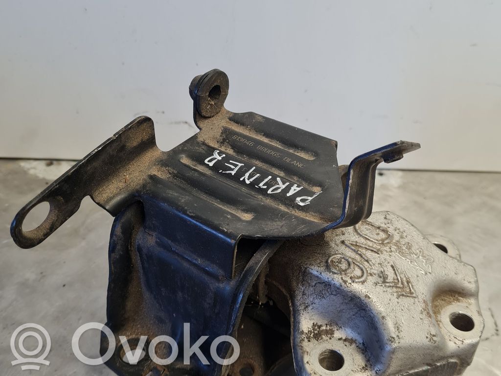 Peugeot Partner Engine mount bracket 