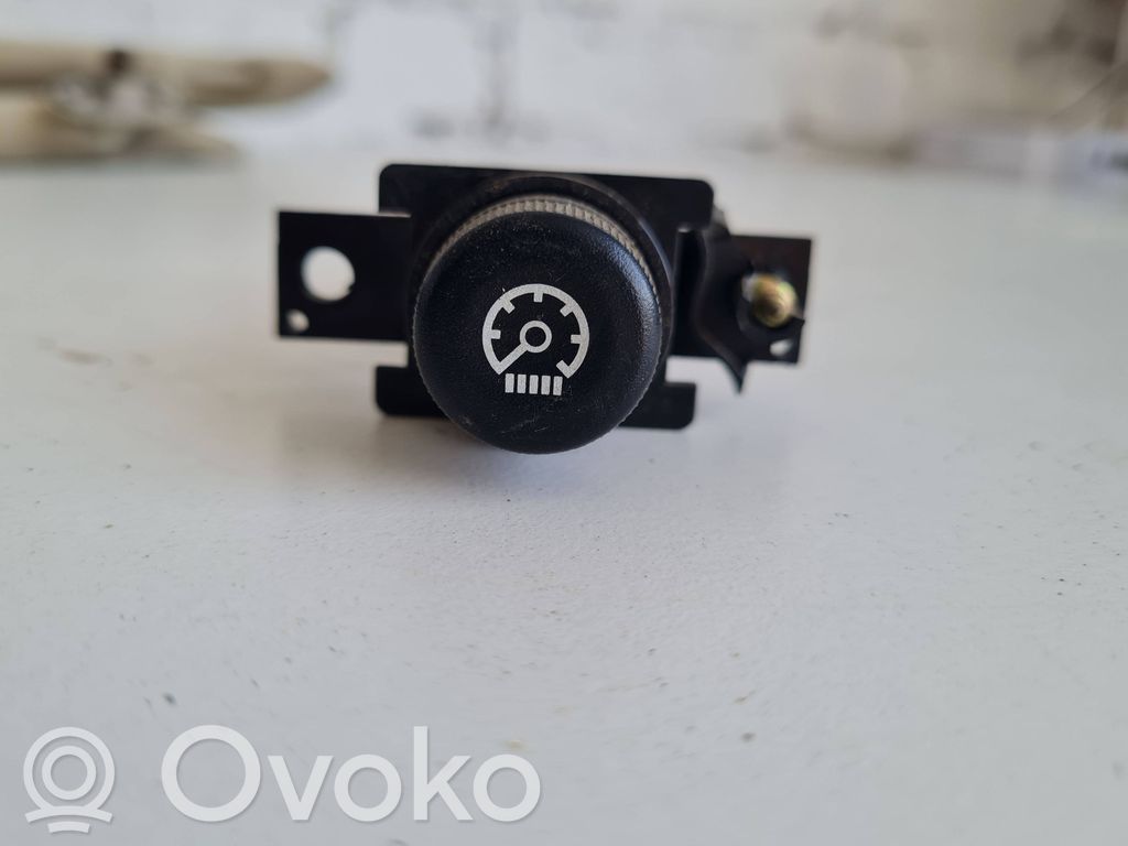 Panel lighting control switch   MR270896