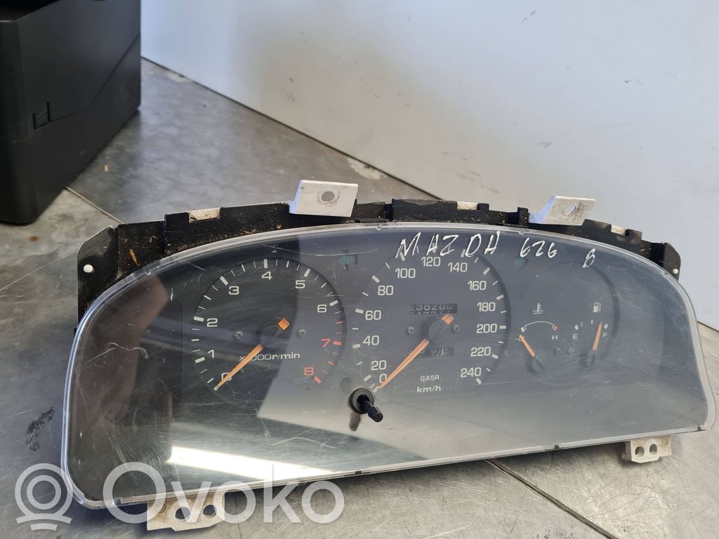 Mazda 626 Speedometer (instrument cluster) 