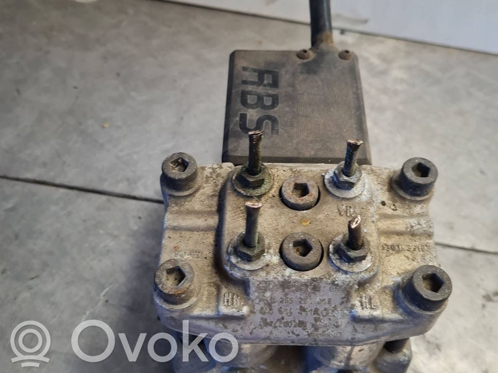 Audi A6 S6 C4 4A ABS-pumppu 