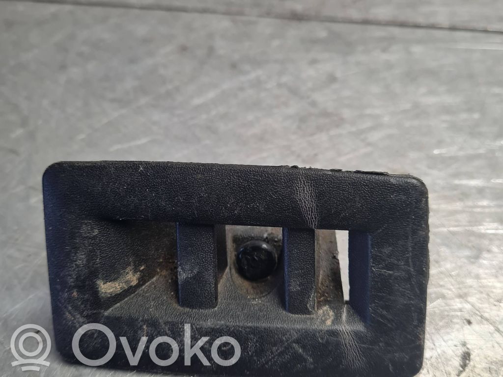 Volkswagen Golf IV Kojelaudan keskiosan tuuletussuuttimen ritilä 