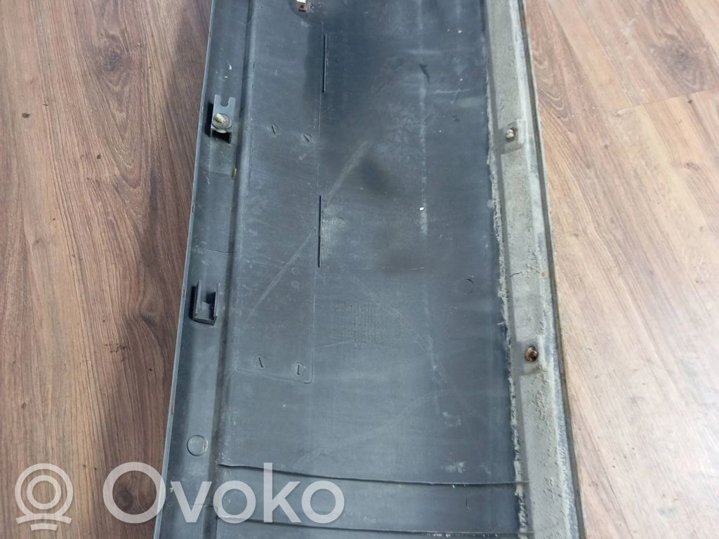 Iveco Daily 35 - 40.10 Listwa drzwi bocznych / przesuwanych 