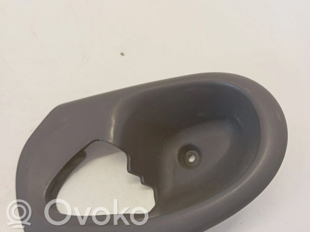 Ford Transit Moldura del interruptor de la ventana de la puerta delantera 