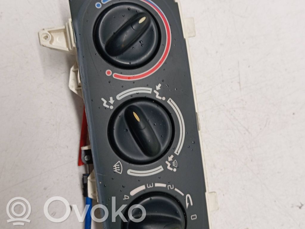 Renault Megane I Climate control unit 