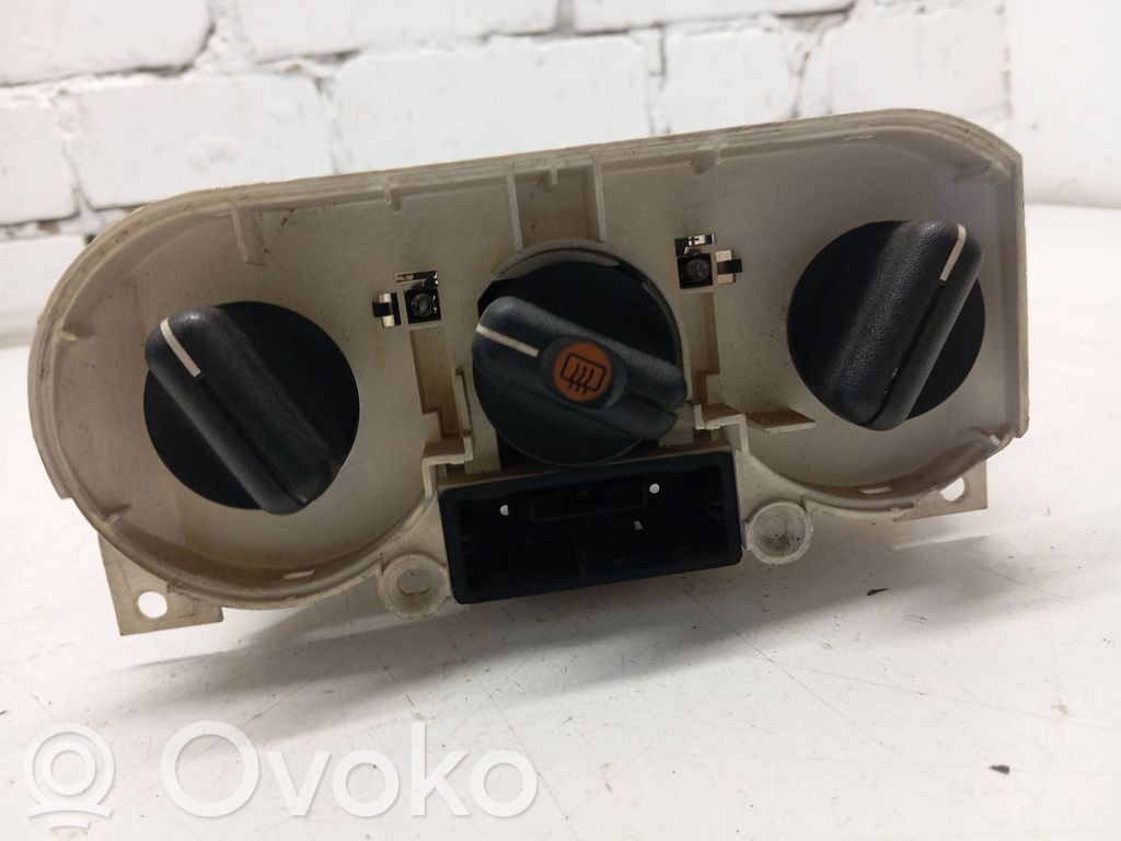 Opel Astra F Climate control unit 
