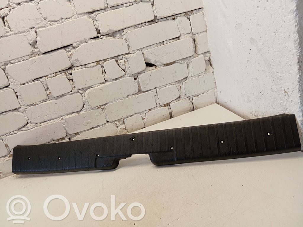 Volkswagen Transporter - Caravelle T4 Osłona pasa bagażnika 