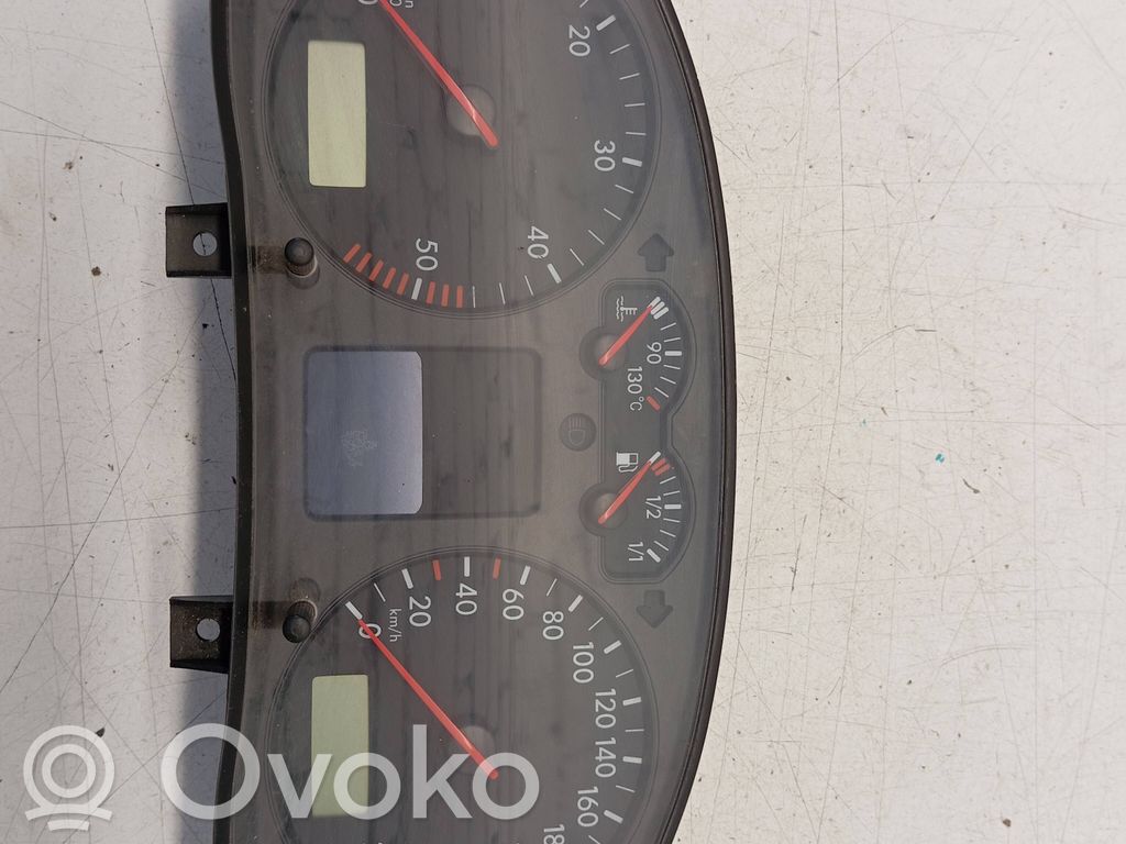 Volkswagen PASSAT B5 Speedometer (instrument cluster) 